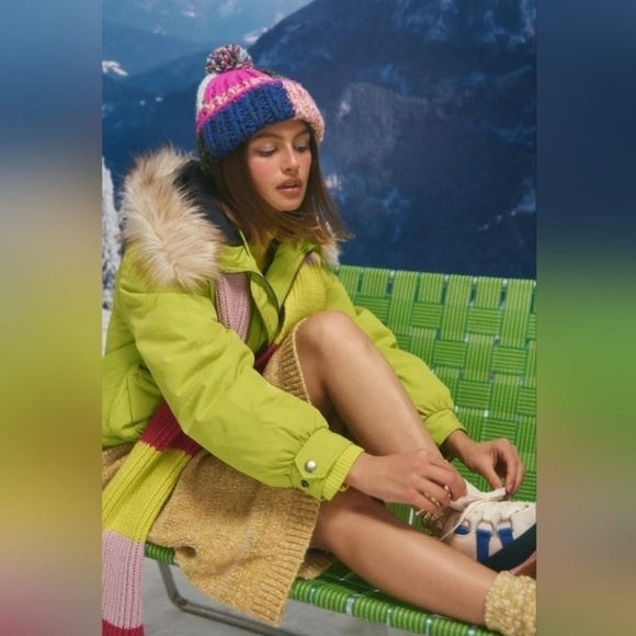 NWT Anthropologie Cropped Hooded Puffer Coat, Size XS - Picture 5 of 14